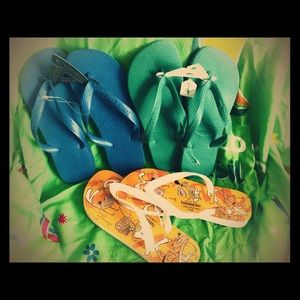 NWT Size 6 or Euro 37/38 Unisex Havaiana’s -3pairs